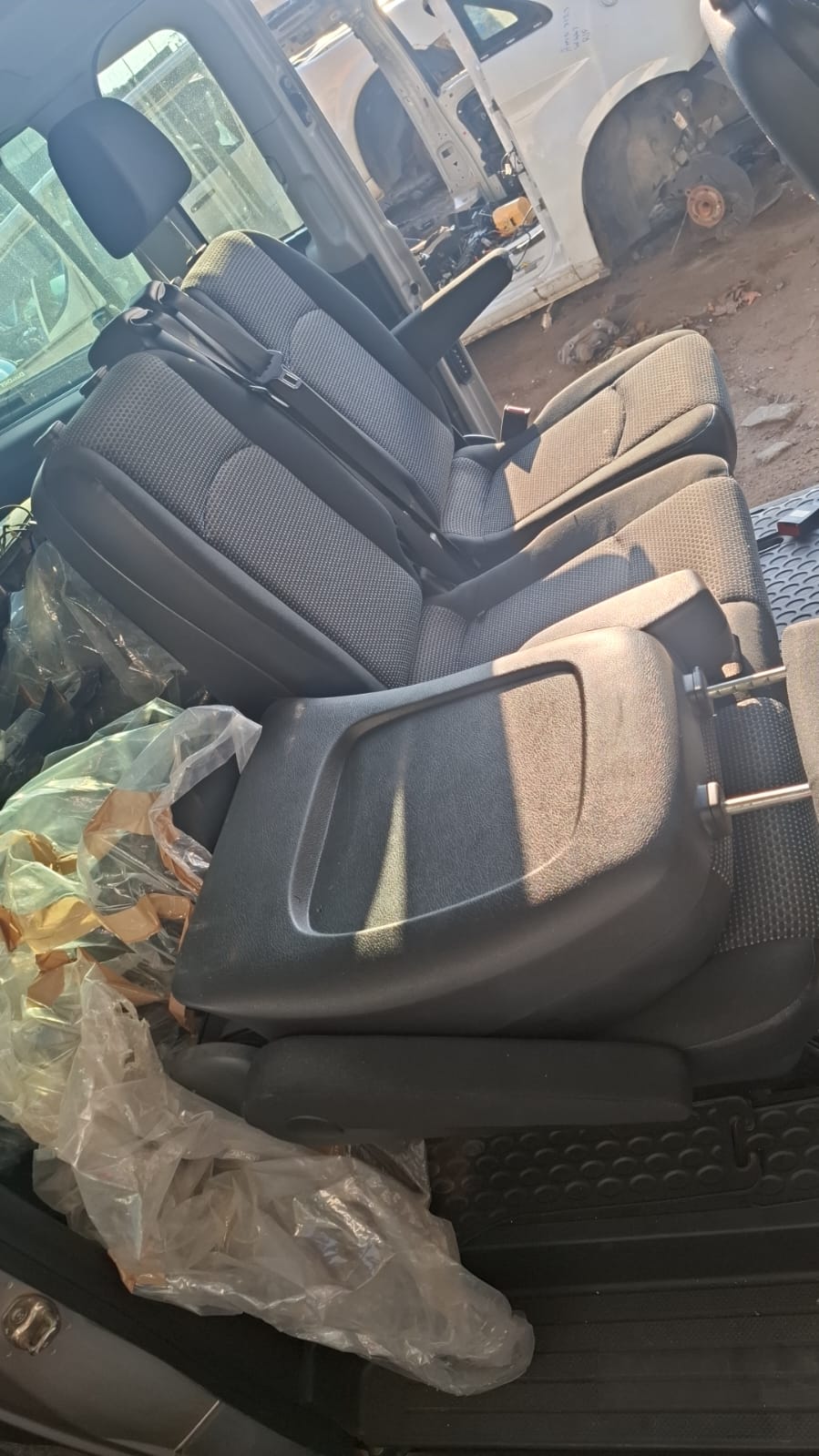 Breaking for Spares: Mercedes Benz Viano 3.0 Diesel manual