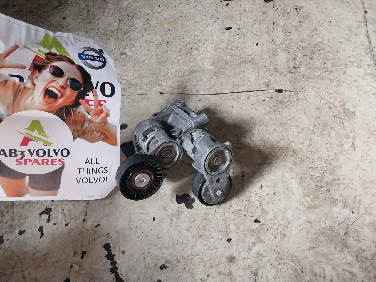 Volvo S40 T5 2006 Tensioner - Private Seller Volvo S40 T5 2006 Tensioner - Private Seller