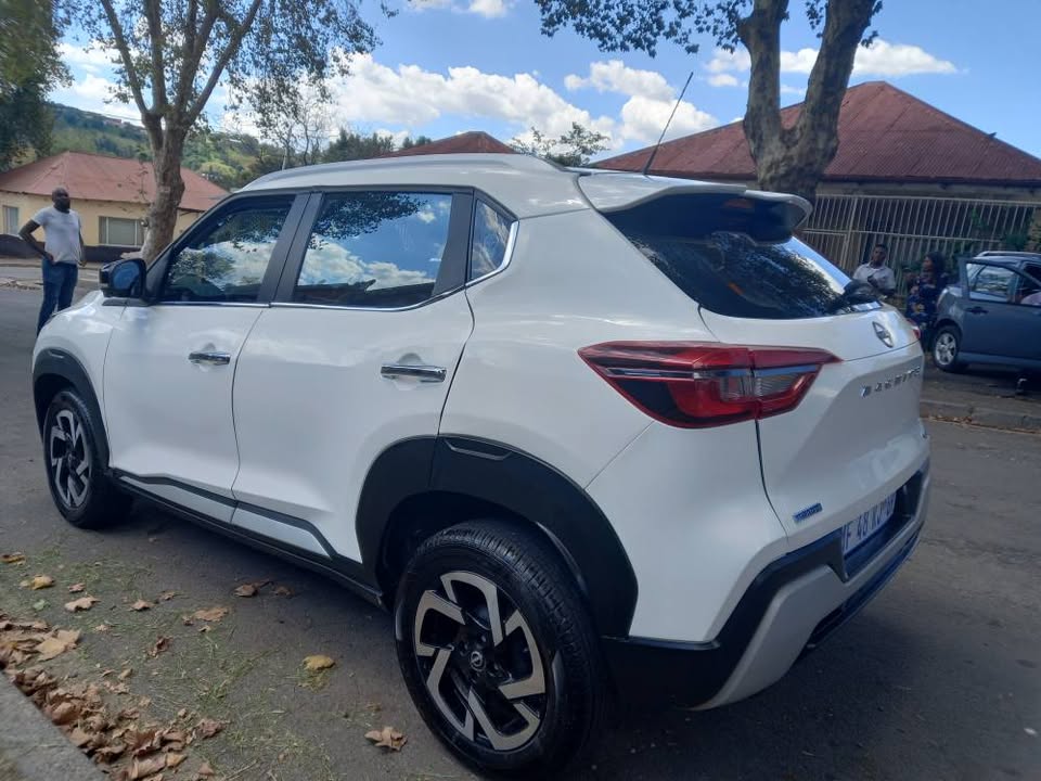 2022 NISSAN MAGNITE 1.0 CVT TURBO PETROL, AUTOMATIC, White