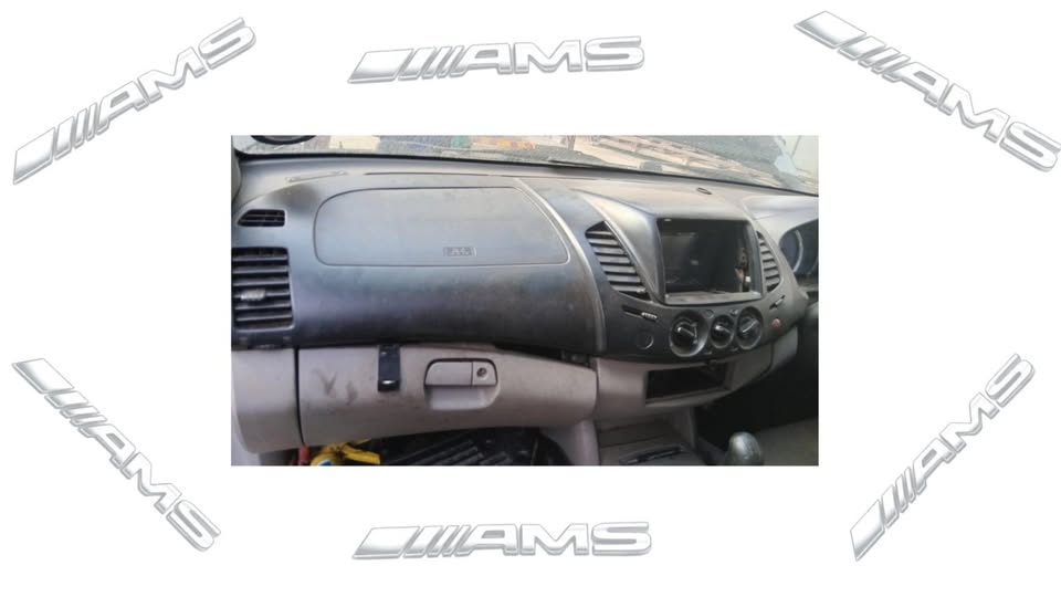 MITSUBISHI TRITON STRIPPING FOR SPARES - Private Seller MITSUBISHI TRITON STRIPPING FOR SPARES - Private Seller