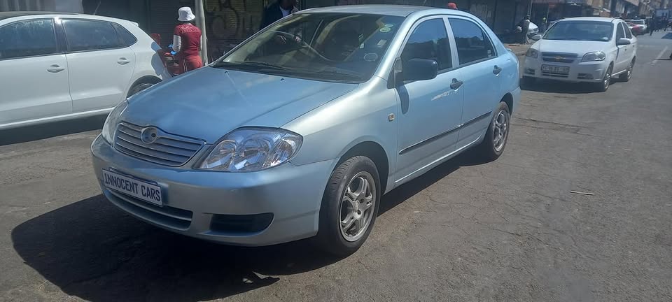 2006 TOYOTA COROLLA 1.6 MANUAL TRANSMISSION.. BLUE COLOUR..  81000KM