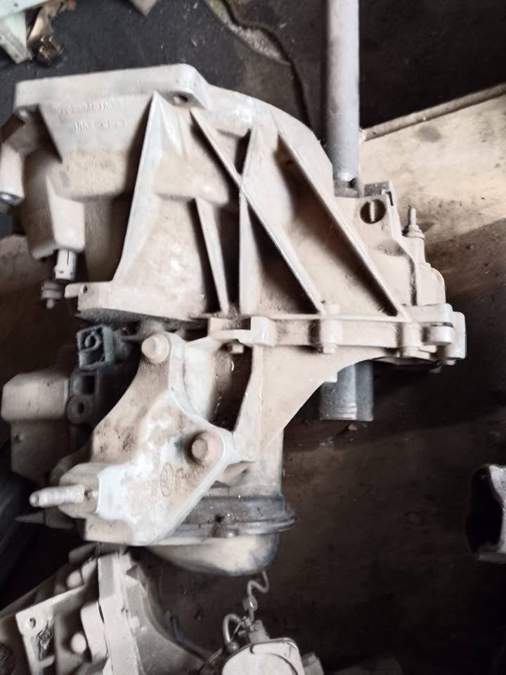 Ford ka gearbox - Private Seller Ford ka gearbox - Private Seller