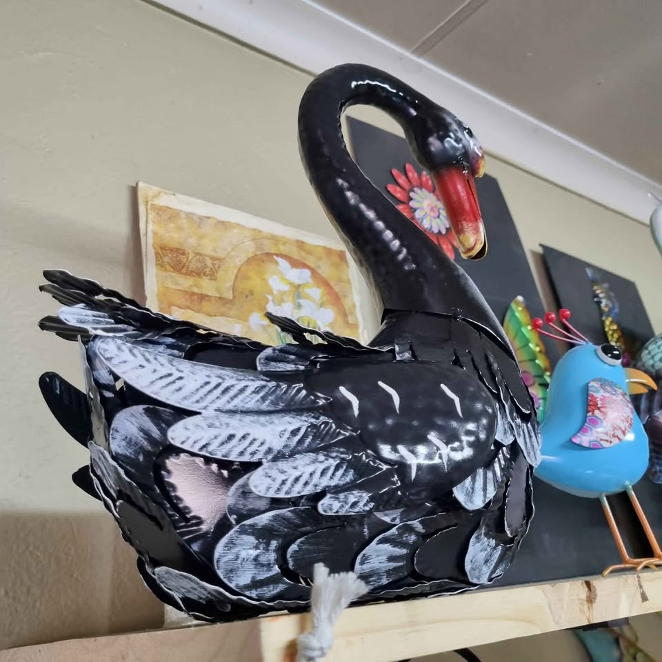 Metal Garden Swan Large