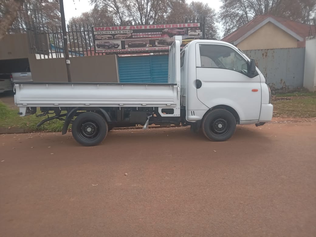 Used 2013 Hyundai H-100 Bakkie 2.5TCi deck - Private Seller Used 2013 Hyundai H-100 Bakkie 2.5TCi deck - Private Seller