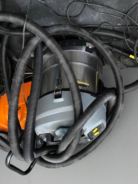 Karcher professional vacuum