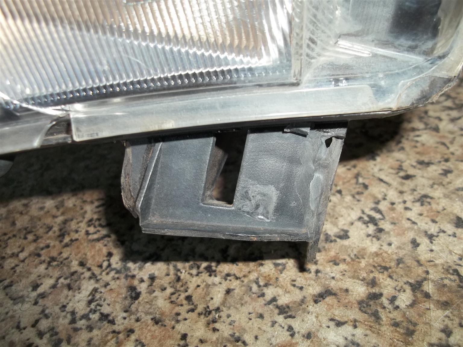 Toyota Hilux left headlight - Private Seller Toyota Hilux left headlight - Private Seller