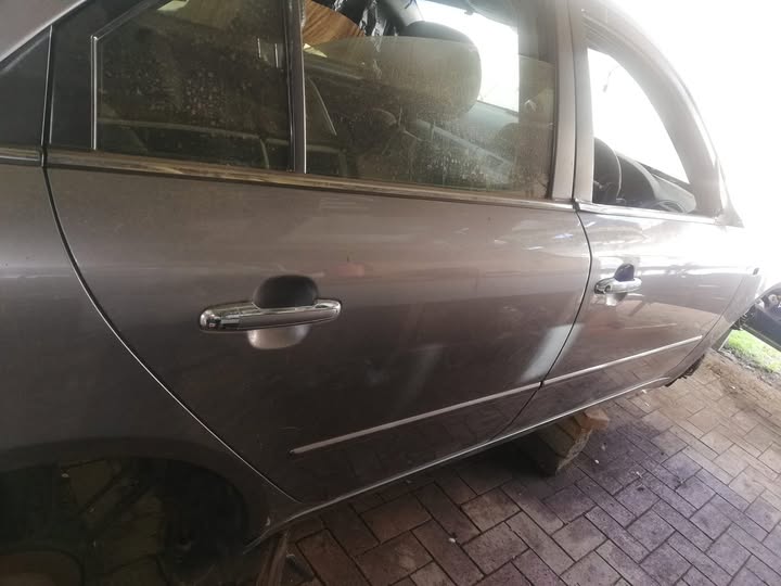 HYUNDIA SONATA DOORS FOR SALE - Private Seller