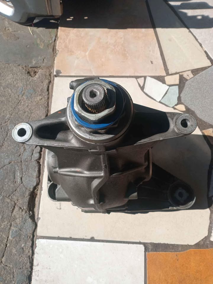 AXLE REAR DIFFERENTIAL DIFFERENTIAL BMW G11 G12 G32 8638073 3.08 193KM - Private Seller