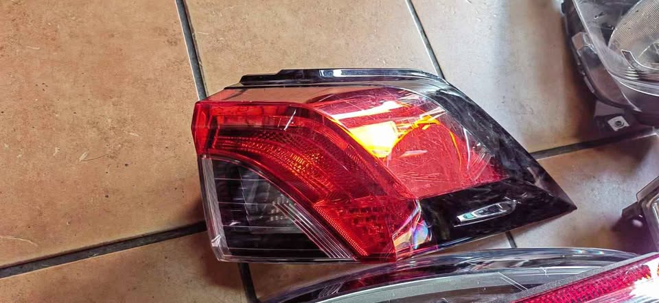 Toyota RAV4 Taillight Right side 2023-2024 - Private Seller Toyota RAV4 Taillight Right side 2023-2024 - Private Seller