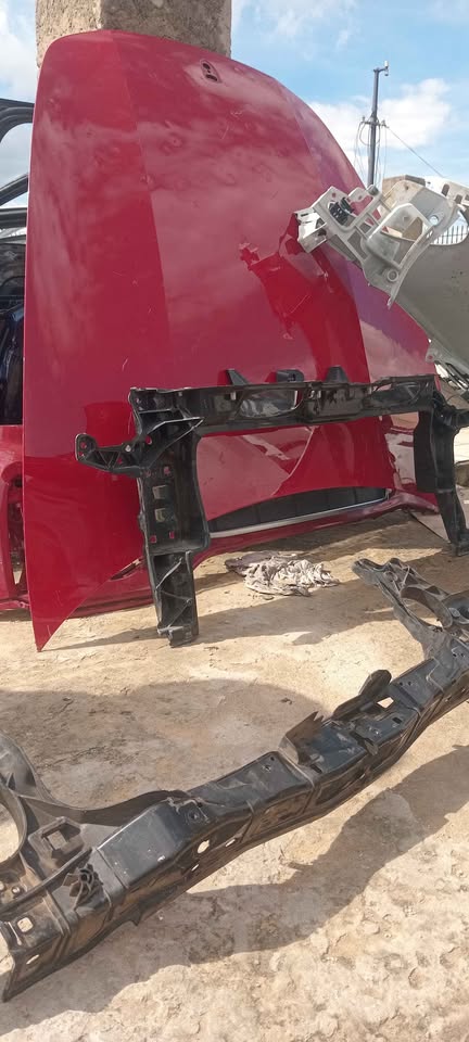 Porsche panamera front parts for sell in good condition second hand original - Private Seller