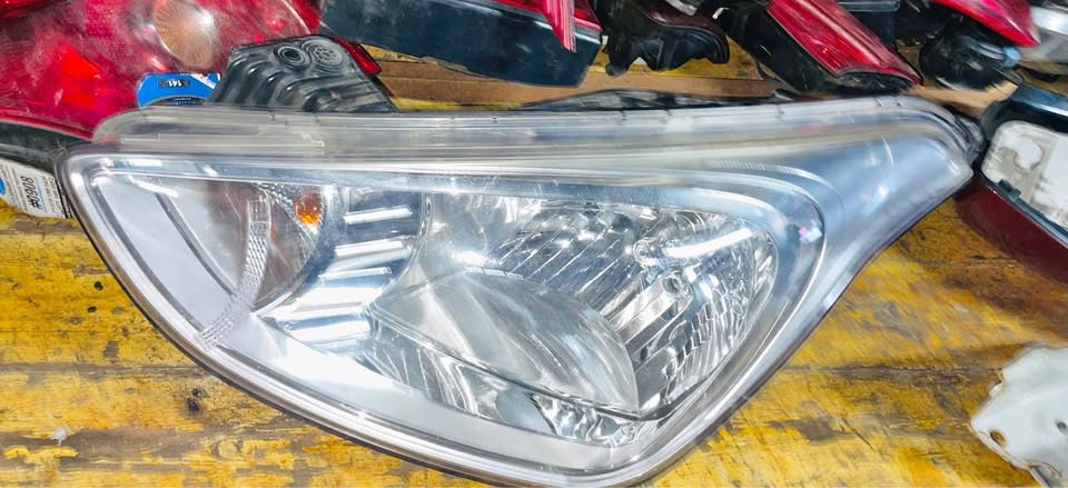 Hyundai Grand i10 headlight 2013/21 - Private Seller Hyundai Grand i10 headlight 2013/21 - Private Seller