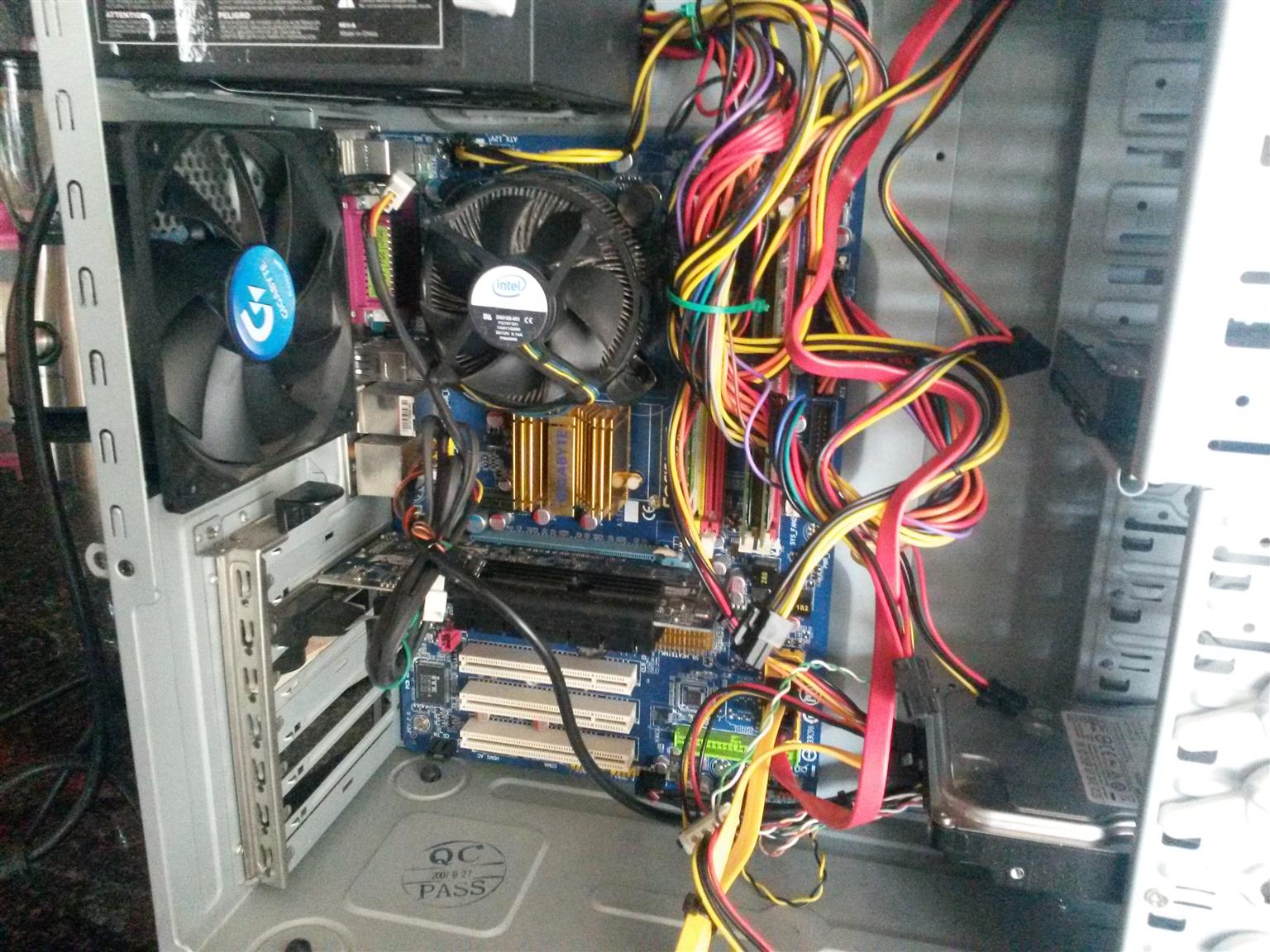 Gigabyte gaming desktop for sale R2500 | Junk Mail