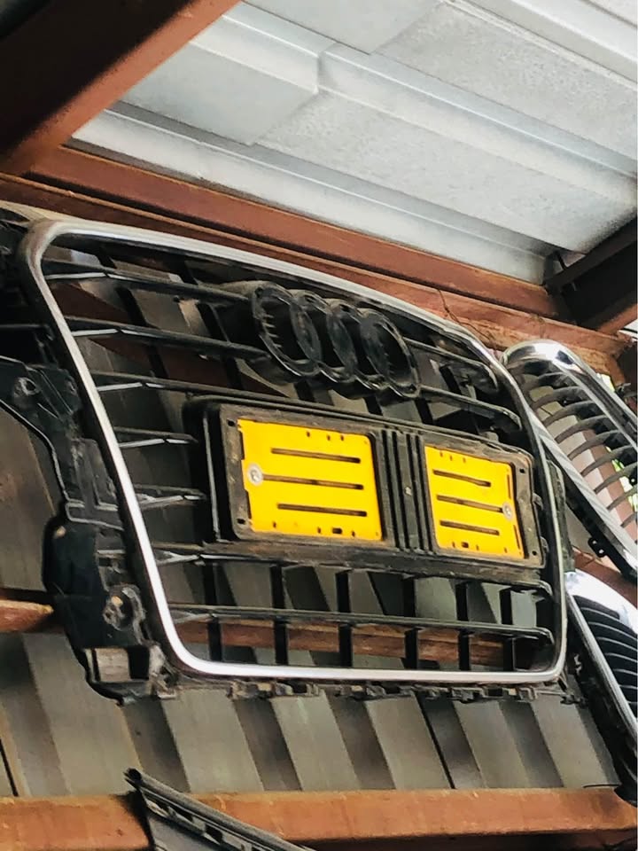Audi A3 grill - Private Seller