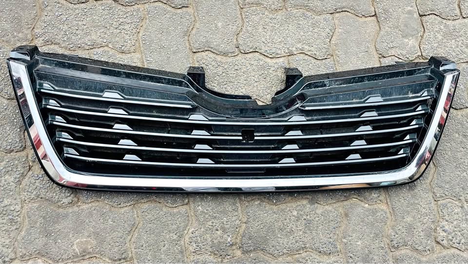 SUBARU FORESTER GRILL - Private Seller SUBARU FORESTER GRILL - Private Seller
