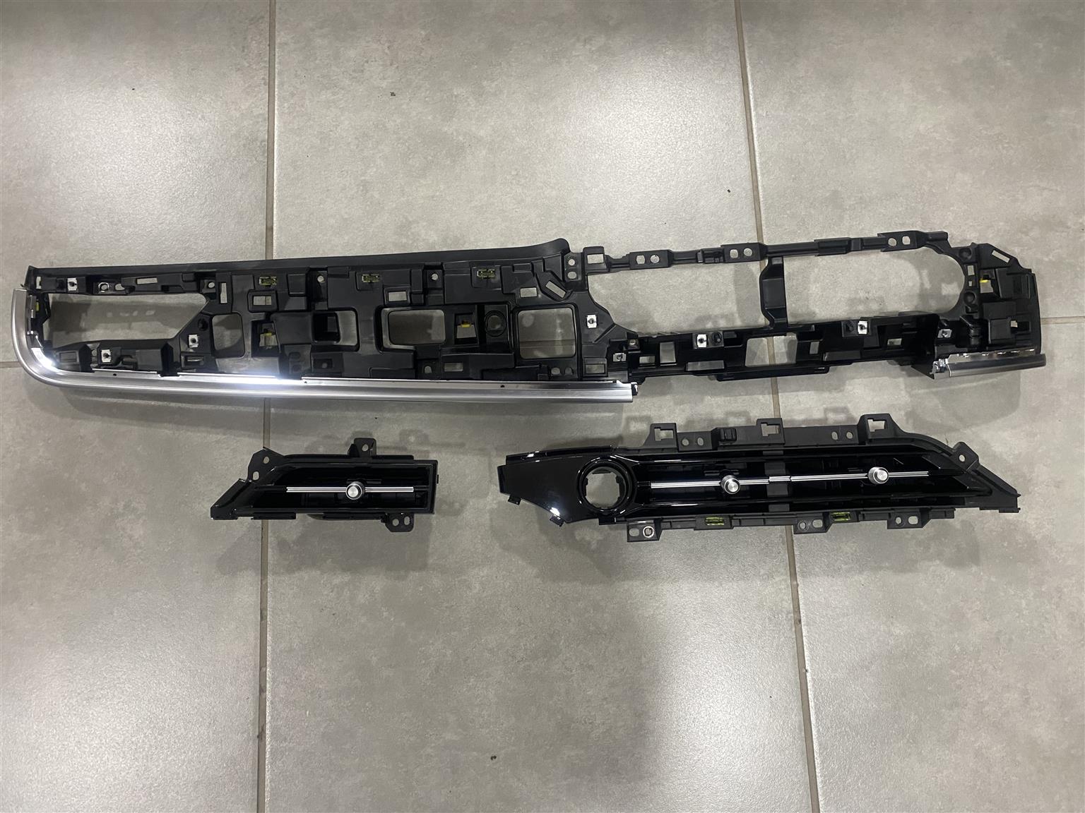 2025 CHERY TIGGO 4 PRO DASHBOARD ACCESSORIES FOR SALE. IN PRISTINE CONDITION - Private Seller 2025 CHERY TIGGO 4 PRO DASHBOARD ACCESSORIES FOR SALE. IN PRISTINE CONDITION - Private Seller