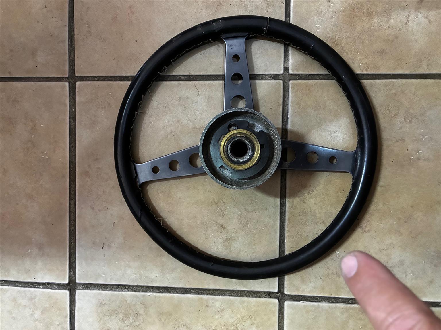 Momo Le Mans Steering wheel - Private Seller