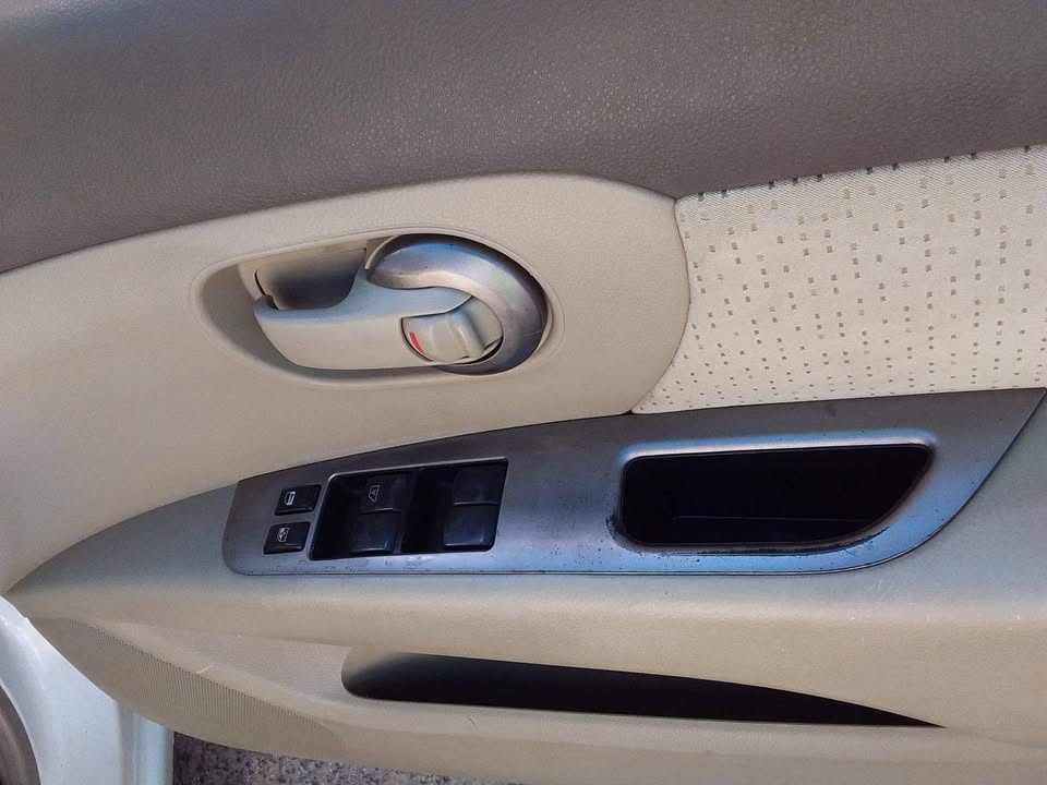 2013 Nissan Grand Livina 7-seater manual 2013