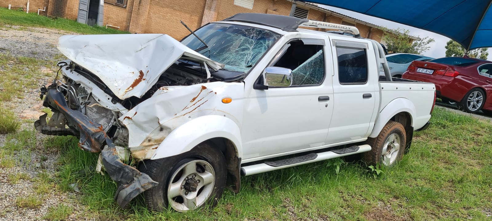 Nissan NP300 2010 Model with  KA24 Engine and 4x4 Manual Gearbox - Private Seller