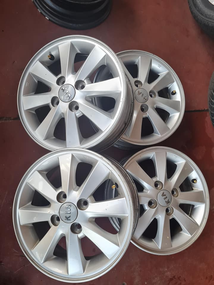 Kia picanto original alloy mags size 14