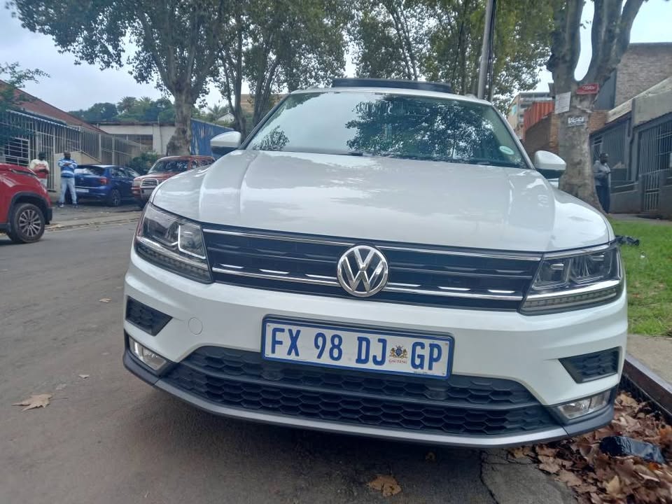 2017 VW Tiguan 1.4 TSI Petrol, Automatic, White, 260k REVERSE sensor 2017 VW Tiguan 1.4 TSI Petrol, Automatic, White, 260k REVERSE sensor