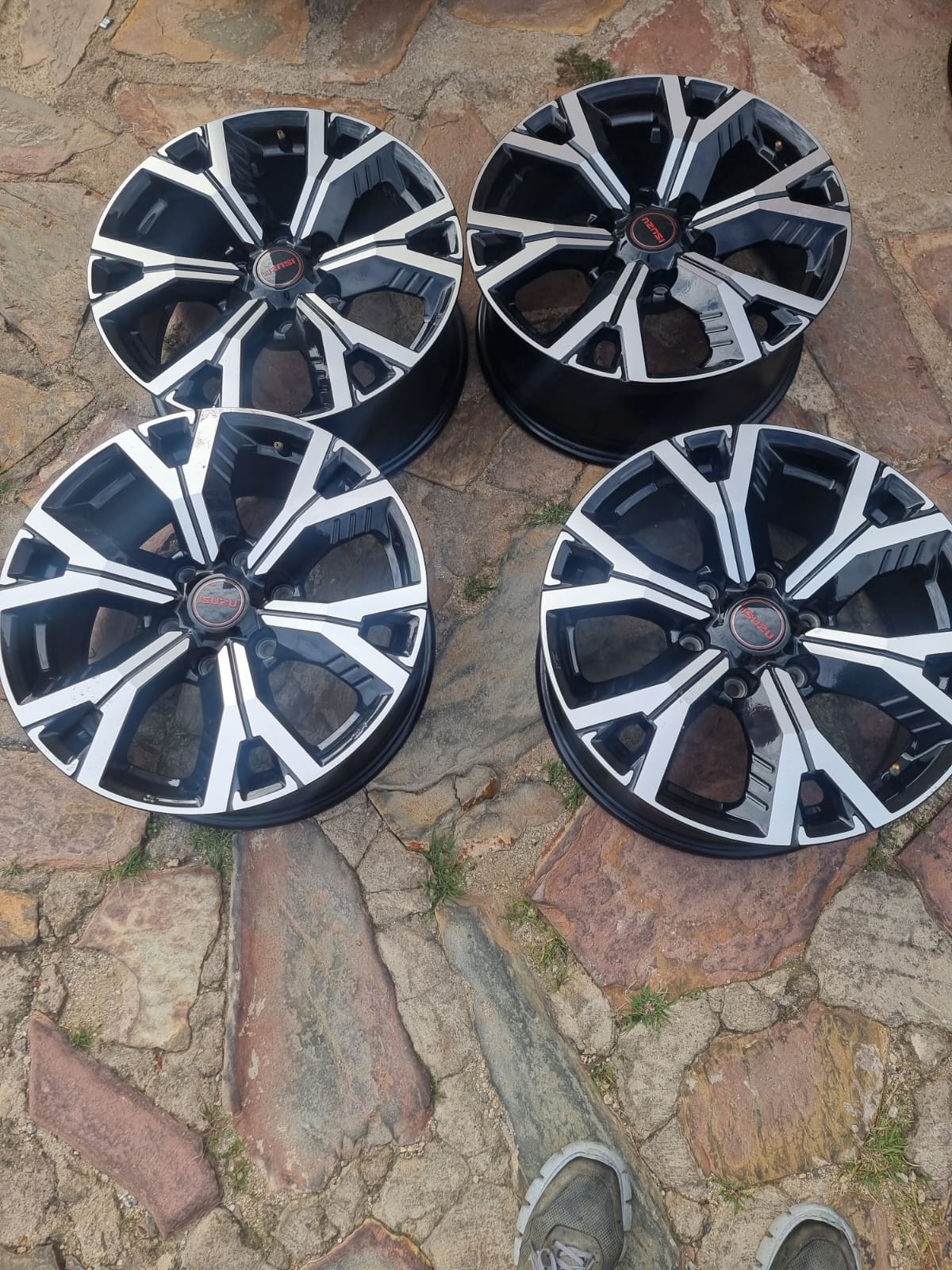 A set of 18inch new generation Isuzu mags . Will only fit latest Isuzu and Ford - Private Seller A set of 18inch new generation Isuzu mags . Will only fit latest Isuzu and Ford - Private Seller