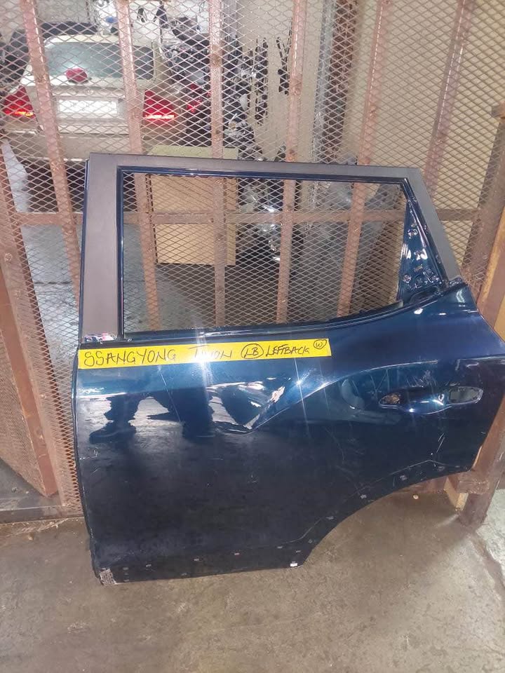 Ssangyong left back door - Private Seller