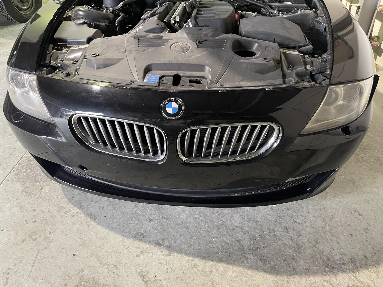 BMW Z4 front bumper - Private Seller