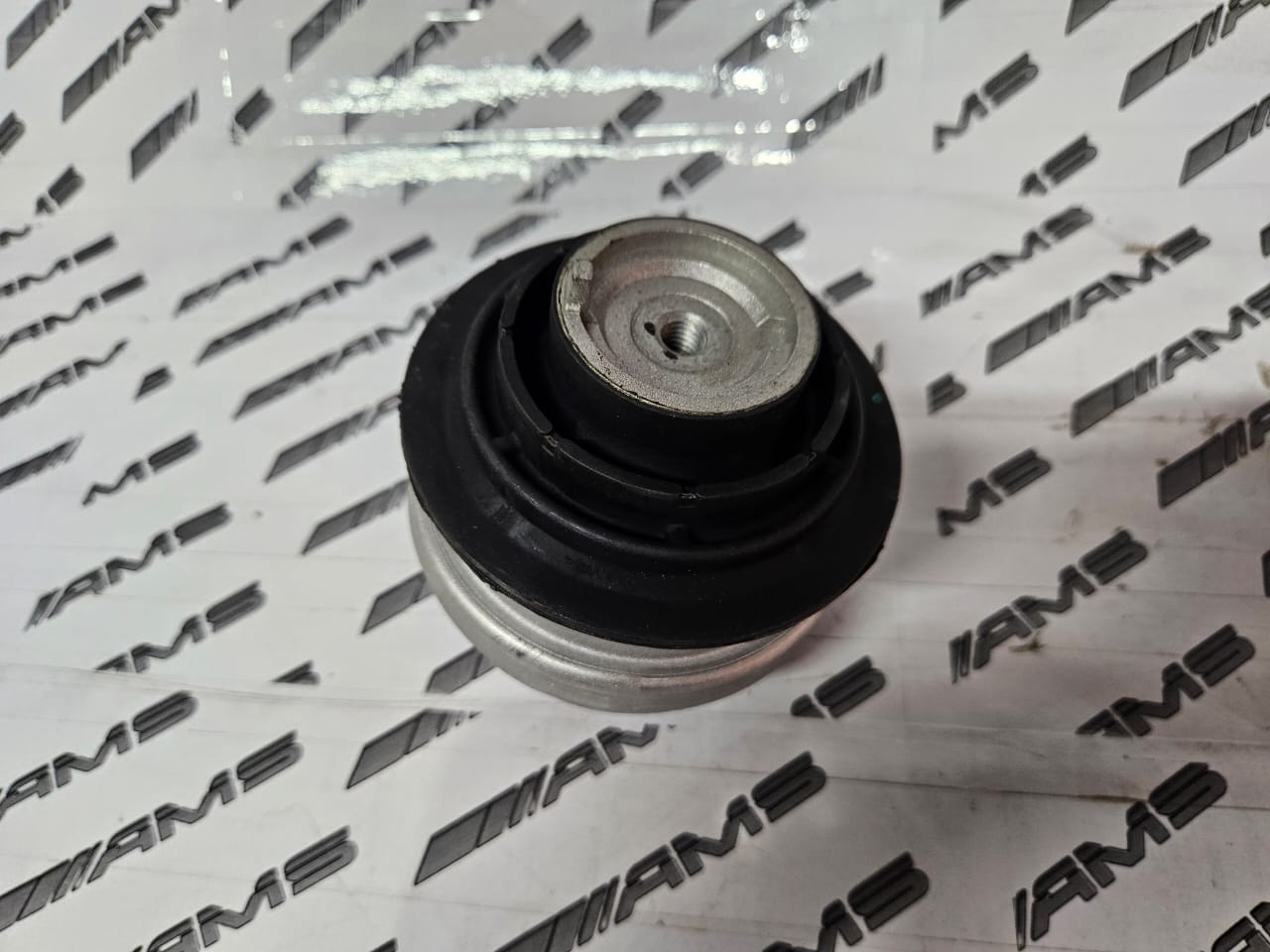 NEW MERCEDES M211 ENGINE MOUNTING FOR SALE - Private Seller NEW MERCEDES M211 ENGINE MOUNTING FOR SALE - Private Seller