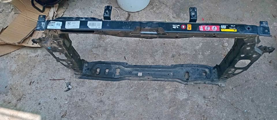 Kia Rio front cradle - Private Seller Kia Rio front cradle - Private Seller