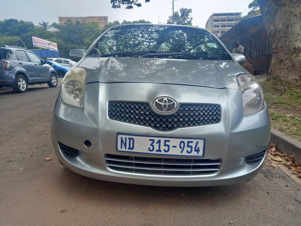 2007 Toyota Yaris Hatchback T3 PETROL, Manual, Automatic,  Grey, 102000kms, 2007 Toyota Yaris Hatchback T3 PETROL, Manual, Automatic,  Grey, 102000kms,
