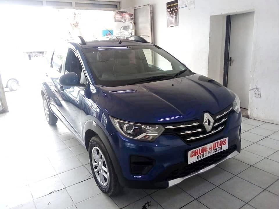 2021 RENAULT TRIBER 1.0 T 7 SEATER MANUAL  BLUE COLOR SERVICE BOOK
