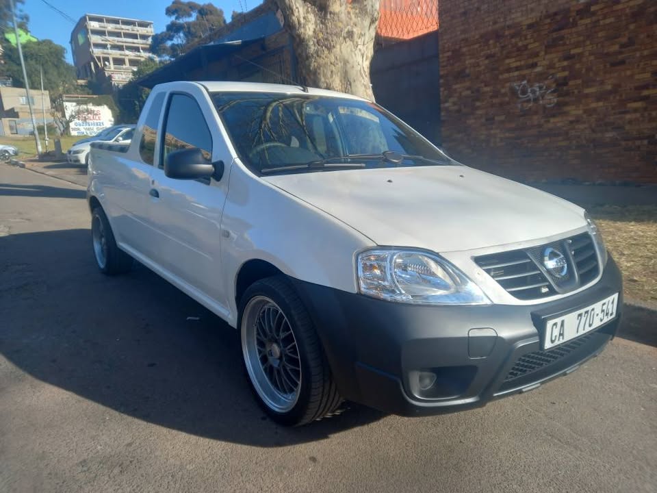 2013 Nissan Np200 1.6 Petrol, Manual, White, 85000kms