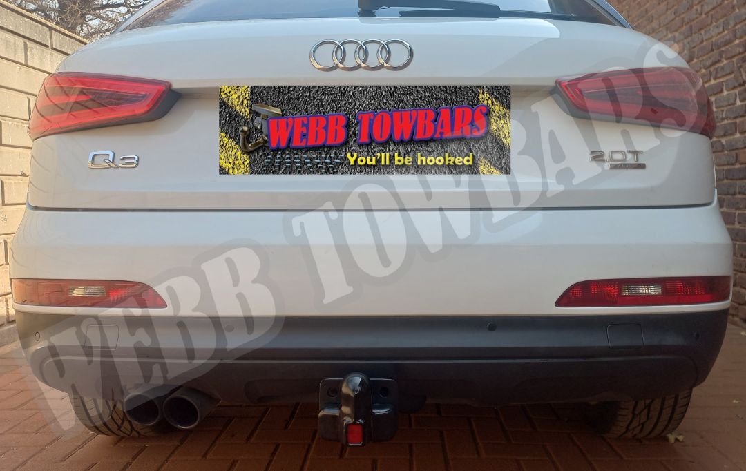 Audi Q5 Standard/Detachable Towbars - Private Seller Audi Q5 Standard/Detachable Towbars - Private Seller