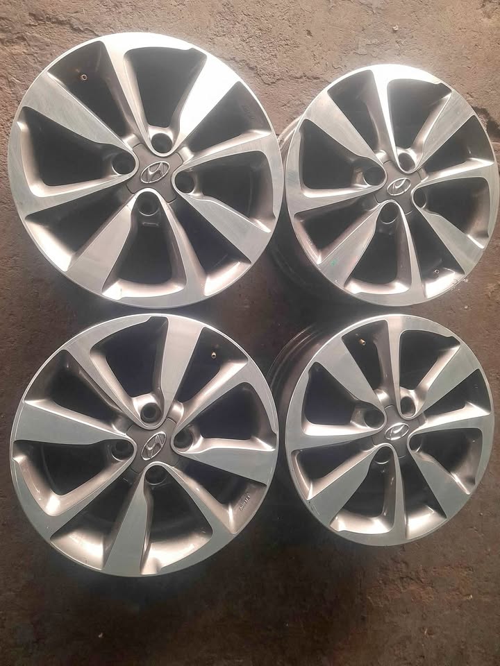 Original 16" HYUNDAI i20 Rims - Private Seller
