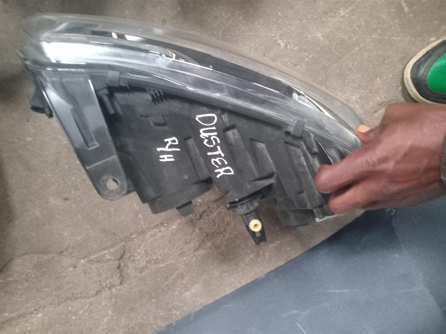 Renult Duster Headlight LED - Private Seller