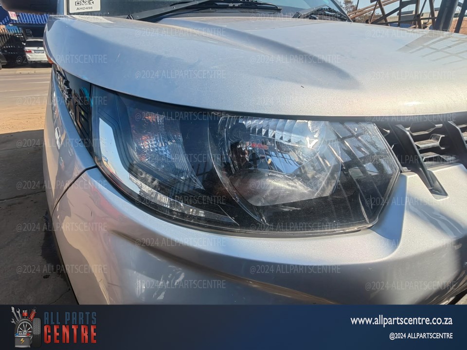 Mahindra KUV100 2021 headlights for sale
