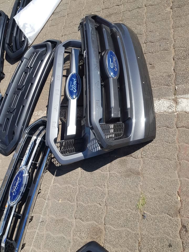 FORD RANGER GRILL - Private Seller