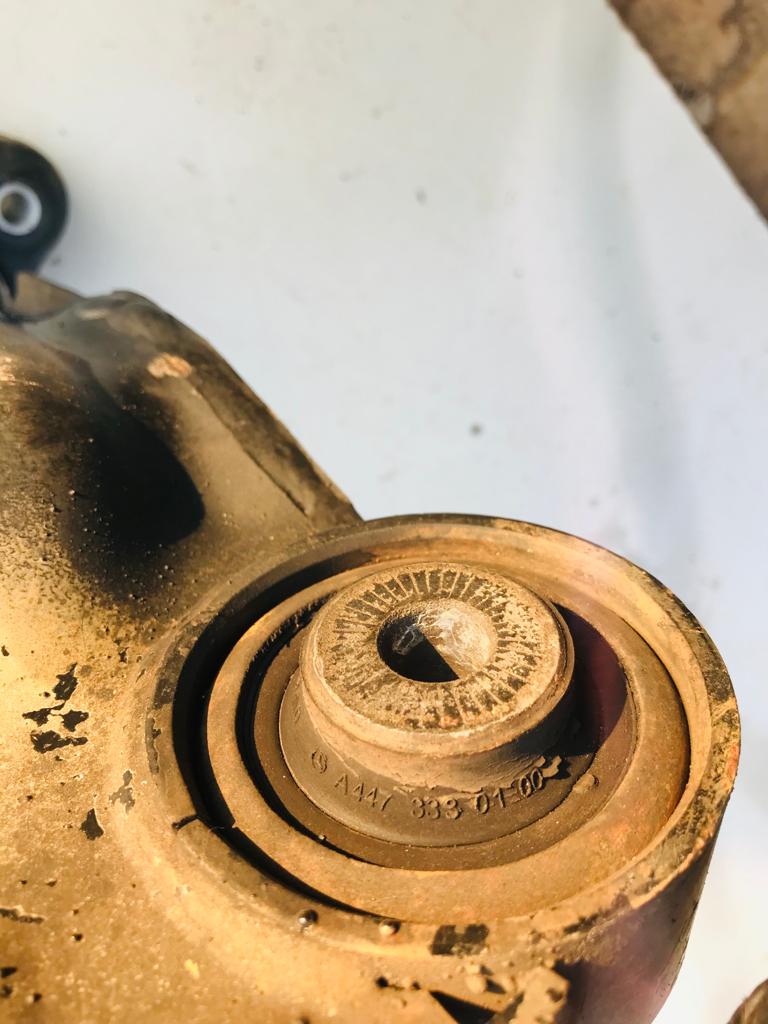 Mercedes Benz W447 Vito right front control arm - Private Seller Mercedes Benz W447 Vito right front control arm - Private Seller