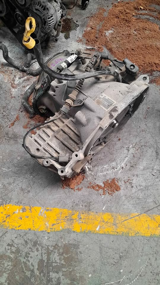 Jeep 2.4i patriot auto gearbox for sale - Private Seller Jeep 2.4i patriot auto gearbox for sale - Private Seller