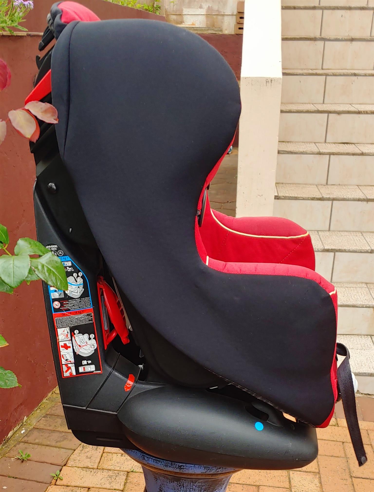 maniac Uitwisseling interferentie URGENT SALE - Bebe Confort Iseos Isofix Baby Car Seat (imported from  France) | Junk Mail