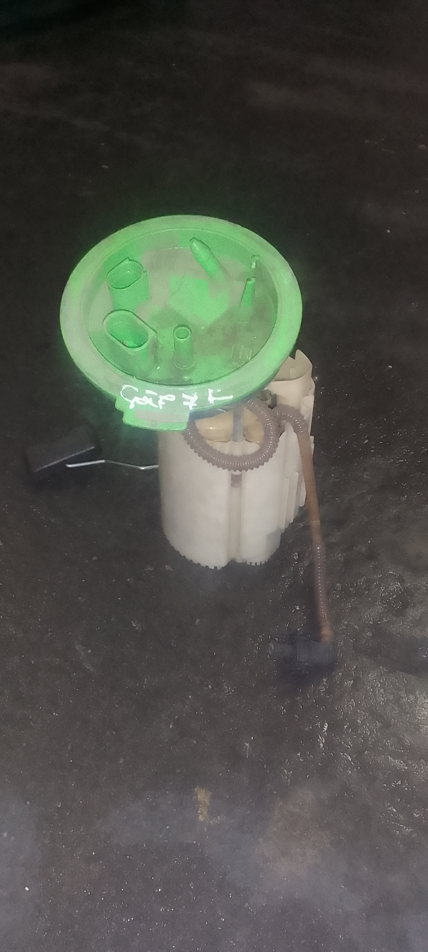 Golf 7 Fuel Pump for SALE - Private Seller