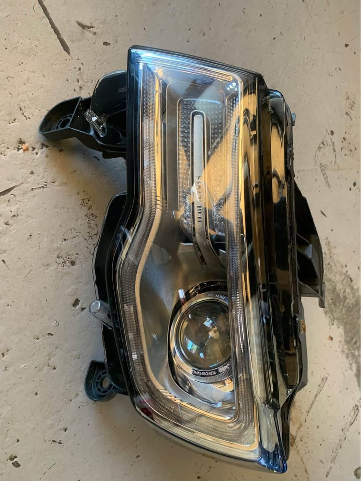 Jeep Cherokee high performance headlights