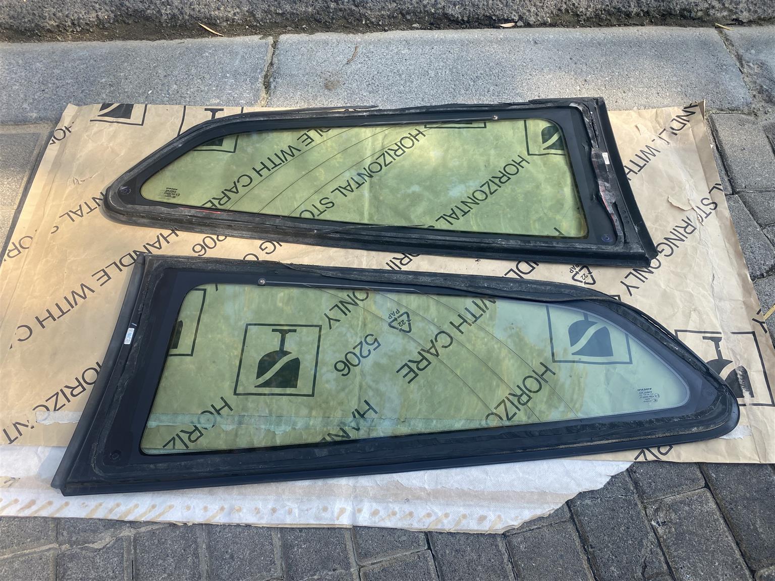 2013 VOLVO C30 REAR QUARTER GLASSES FOR SALE. IN PRISTINE CONDITION - Private Seller