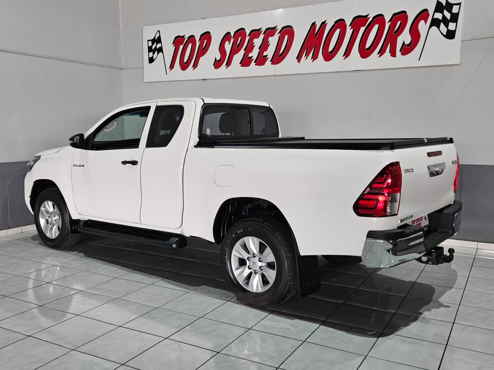2021 TOYOTA HILUX 2.4GD-6 XTRA CAB RAIDER