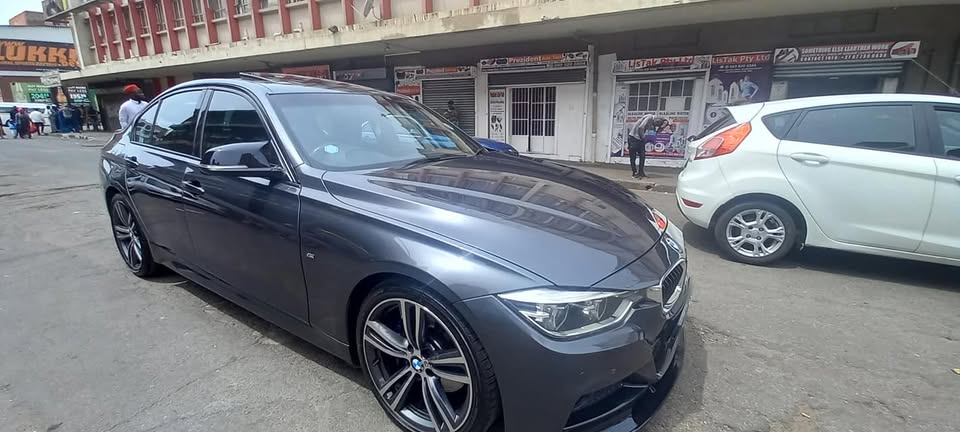 2017 BMW 320i F30. PETROL, AUTOMATIC TRANSMISSION, GREY COLOUR, MILEAGE 98000KM