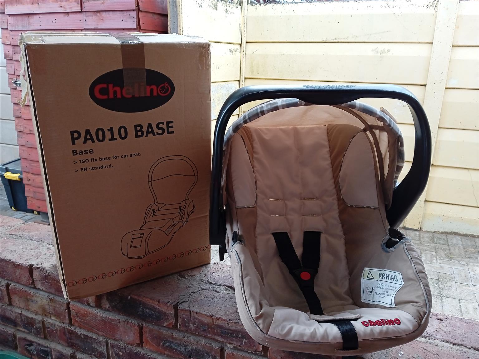 Chelino Infant Car Seat & Isofix Base
