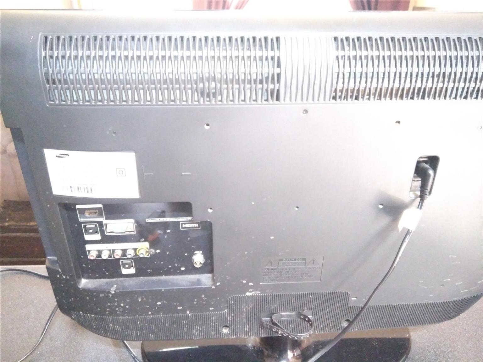 Samsung tv and smartbox