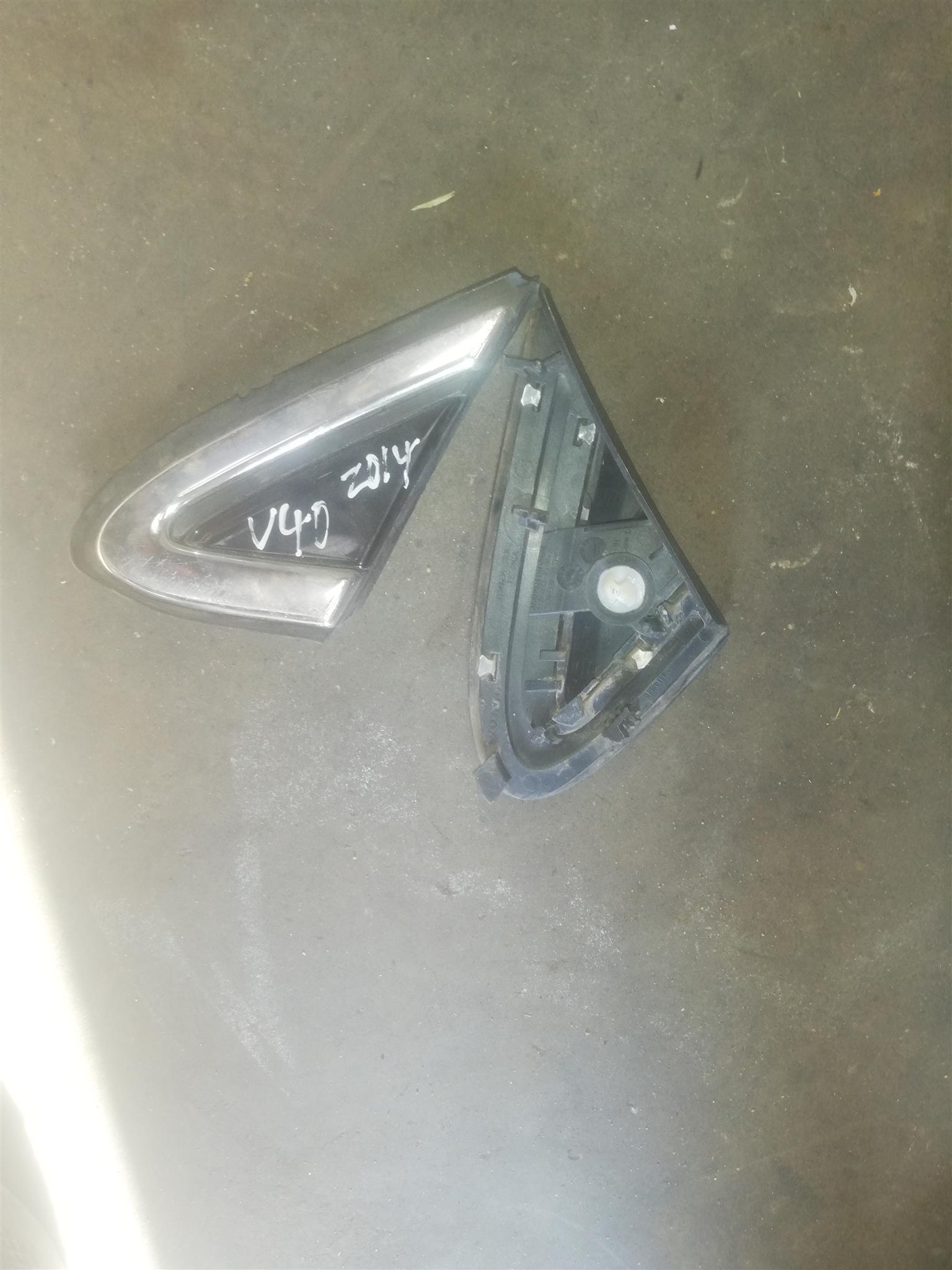 VOLVO V4O 2014 FENDER COVERS FOR SALE (DELIVERY COUNTRY WIDE) - Private Seller VOLVO V4O 2014 FENDER COVERS FOR SALE (DELIVERY COUNTRY WIDE) - Private Seller
