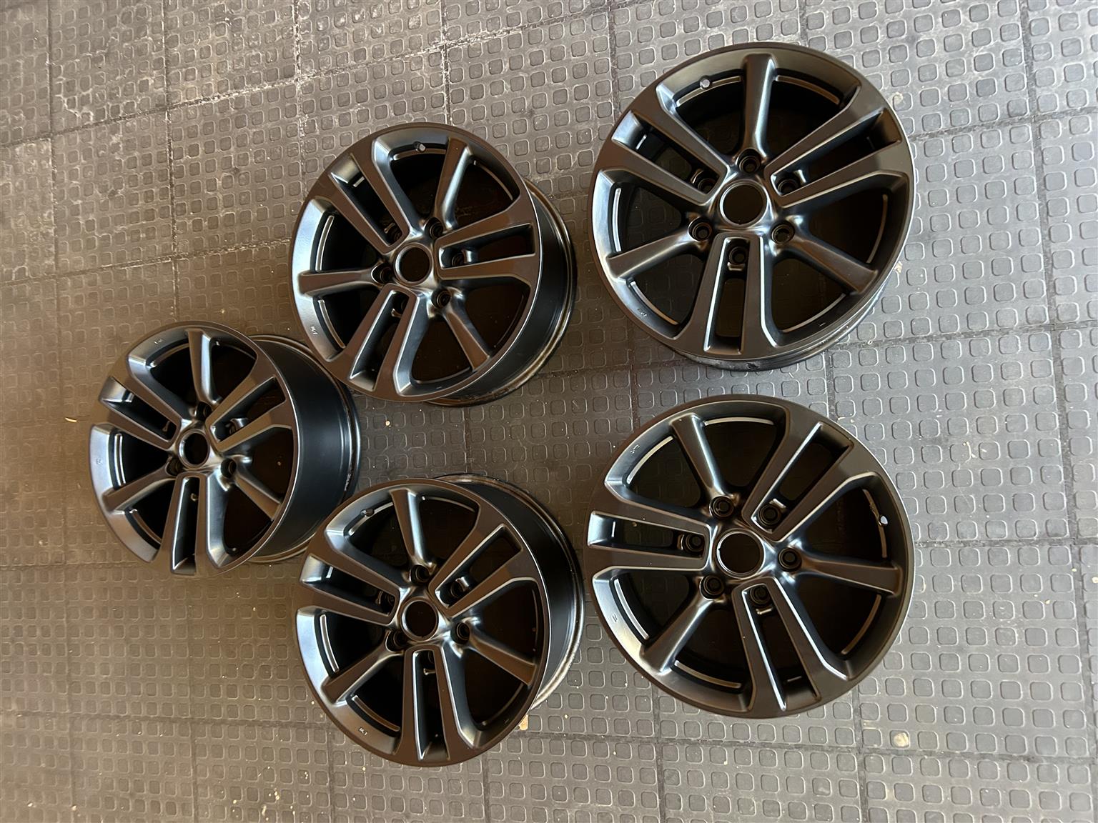 Isuzu 17inch Rims (set of 5) - Private Seller