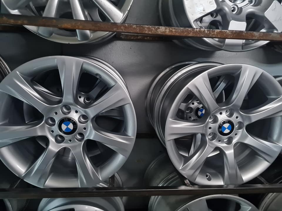 Bmw mags size 18 narrow and wide